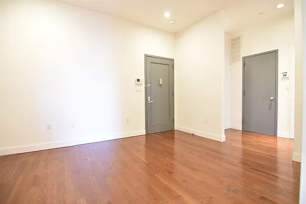 Rented by Bohemia Realty Group | media 33