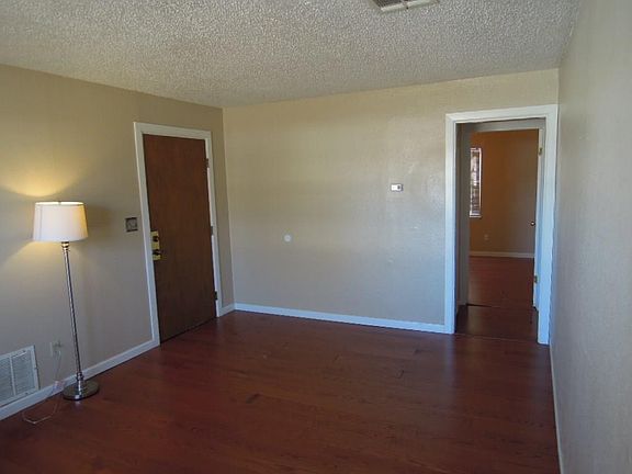 4th image of 1017 SW 63rd St