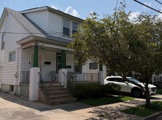 214 Ward St Floor 2, New Brunswick, NJ 08901