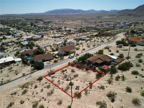 777 Hillside Ave, Twentynine Palms, CA 92277