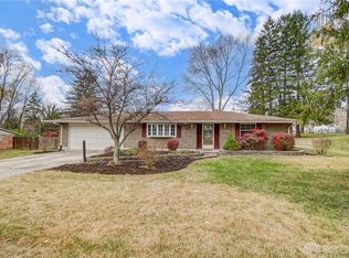 3940 Beechwood Dr, Bellbrook, OH