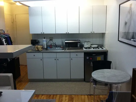 Rented by S&H Equities | media 8