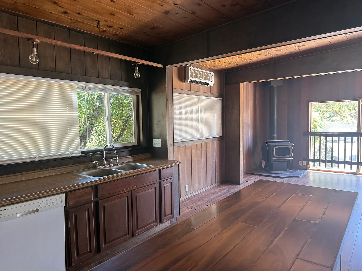 2 bed, 1152 sqft, $1,450 — Photo 4