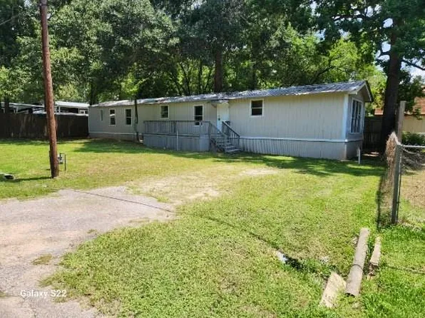 771 Impala Dr, Onalaska, TX 77360