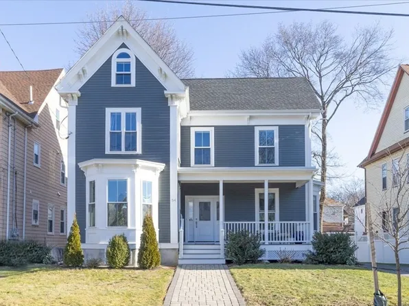 54 Brackenbury St, Malden, MA 02148