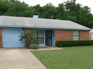 7737 Leigh Ann Dr, Dallas, TX 75232