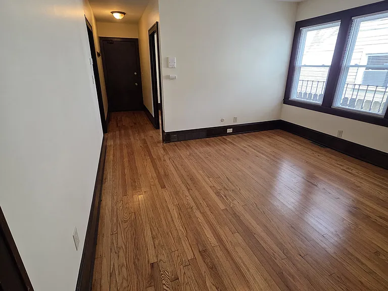 1745 W 31st Pl — Photo 19