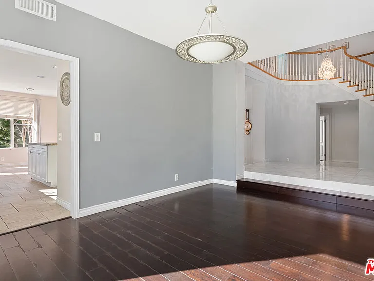 24310 Belford Ct — Photo 16