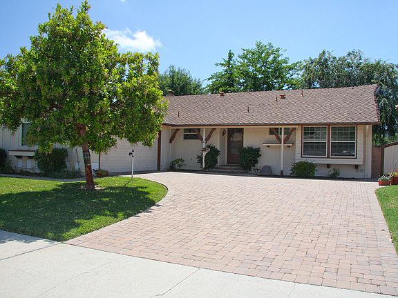 2nd image of 869 Boxthorn Ave