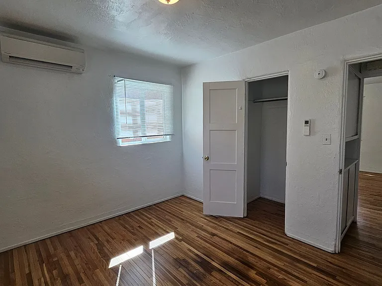 1216 Columbia Dr NE — Photo 11