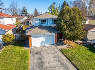 85 La Peer Blvd, Toronto, ON M1W 2H4