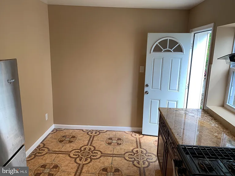 3350 Conrad St #B — Photo 2