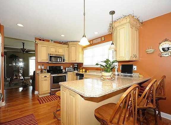 5th image of 3392 Nottinghill Dr W