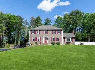 206 Olde Forge Rd, Hanover, MA 02339