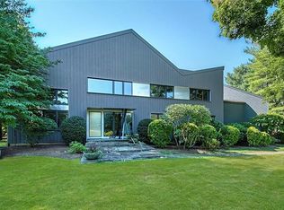 7 Stonegate Ln, Rye, NY 10580