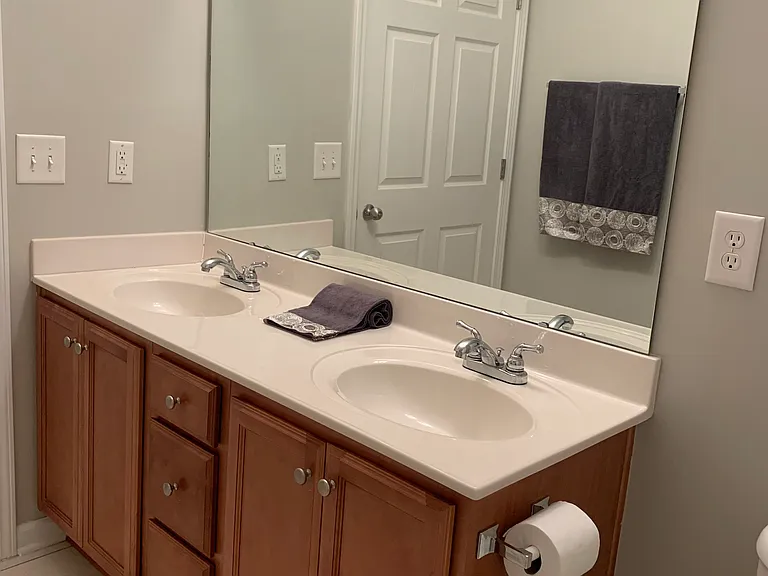 616 Marshtree Ln #301 — Photo 12