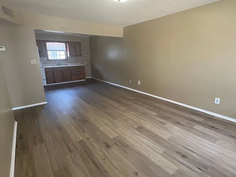 2306 Fasske St #6 — Photo 4