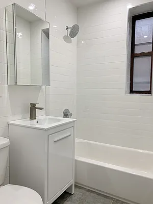 Rented by REAL New York | media 18