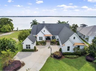 768 Sunset Pointe Dr, Lake Placid, FL 33852