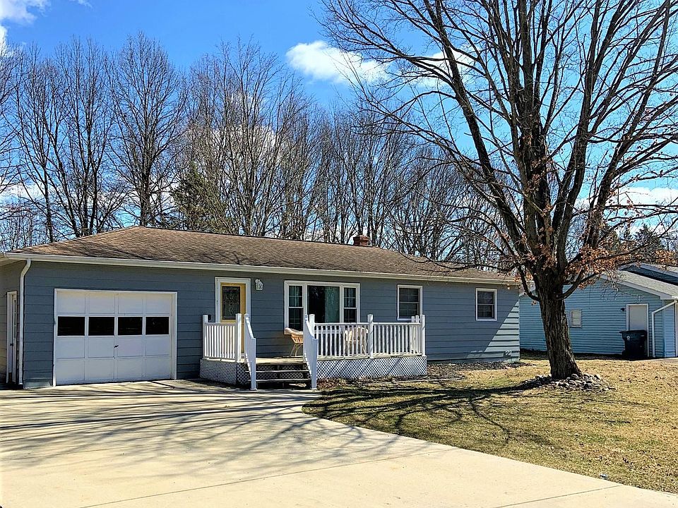 1st image of 55529 Giddings Ct
