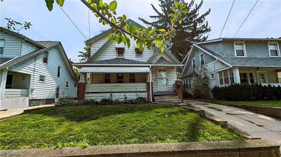 1449 Brown St photo 1