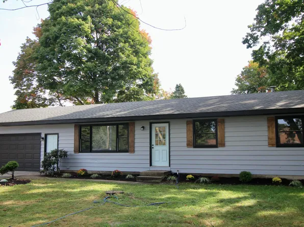225 N 168th Ave, Holland, MI 49424