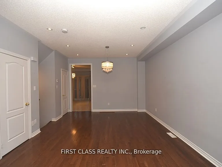 1542 Bruny Ave #UPPER — Photo 14