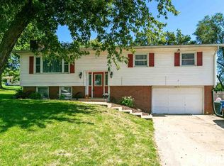 504 Bush St, Reynolds, IL 61279