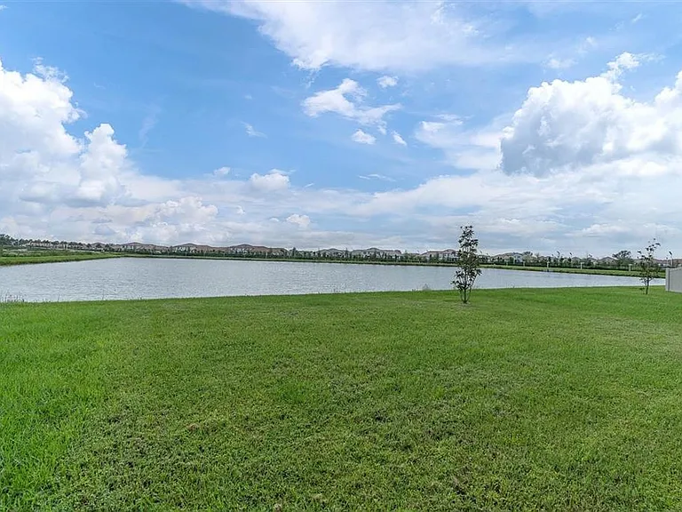 17070 Oval Rum Dr — Photo 31