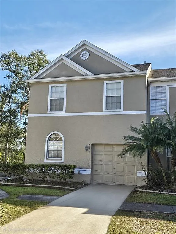 3 bed, 2.5 bath, 1336 sqft, $2,400 — Photo 1