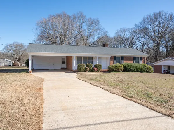 136 Hillcrest St, Shelby, NC 28152