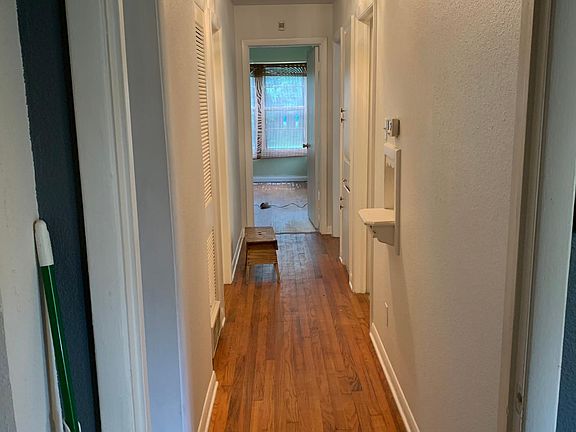 5th image of 4813 Staples Ave