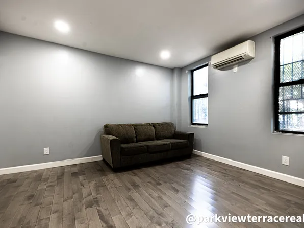 255 East 94th Street image 2 of 6