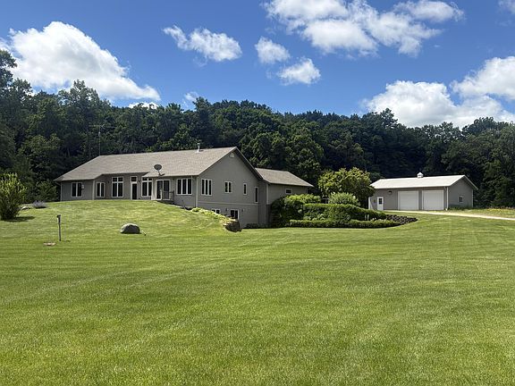 4th image of 12787 Braseth Bay Rd