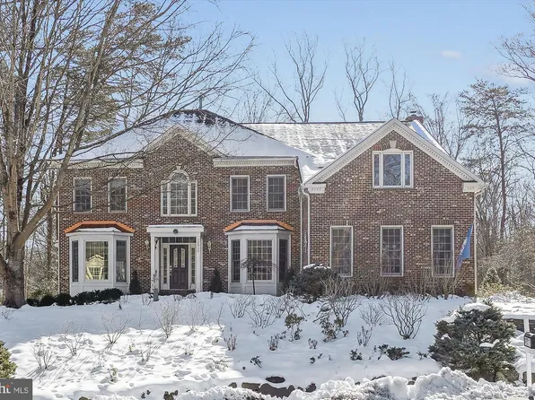 12011 Bennett Farms Ct, Herndon, VA 20171