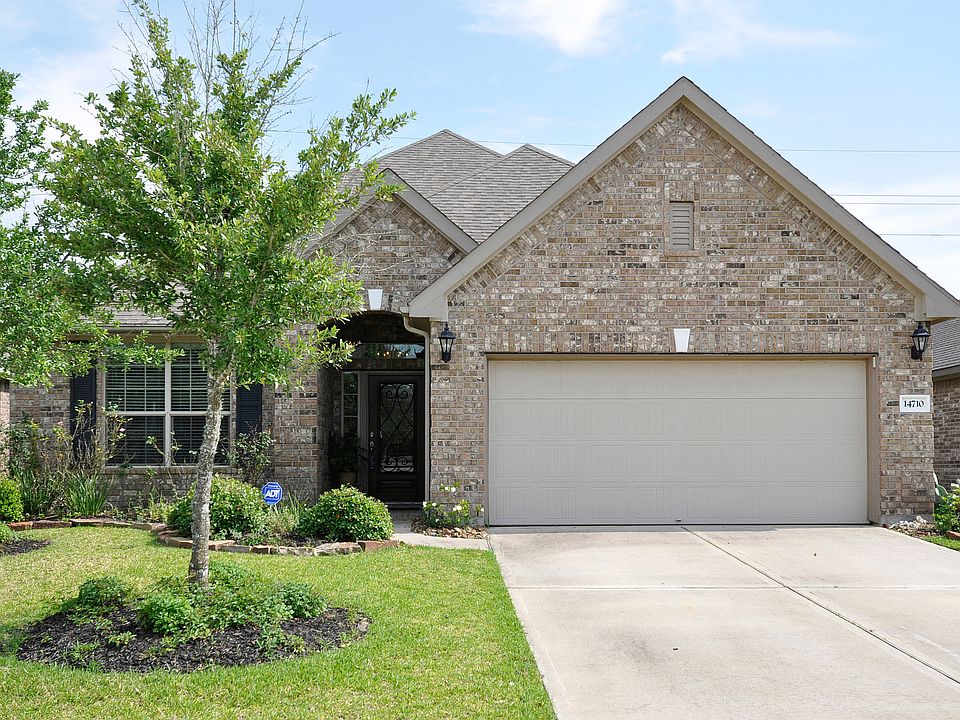 1st image of 14710 Yellow Begonia Dr