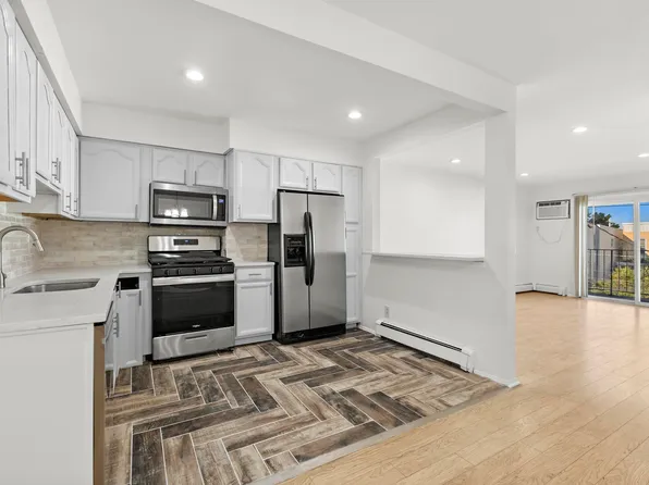 95a Ferry Street image 2 of 13