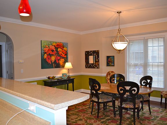5th image of 108 Highland Park Ave