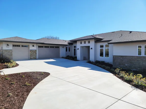 701 Waterford Ct, Paso Robles, CA 93446