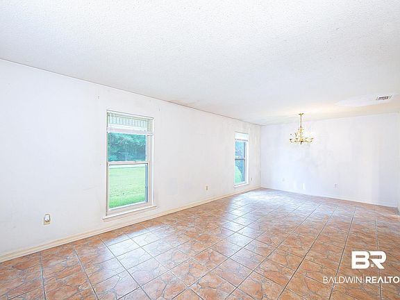 5th image of 4000 Shana Dr