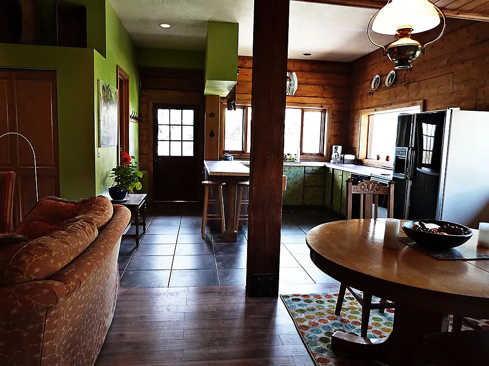 2 bed, 1200 sqft, $3,500 — Photo 2