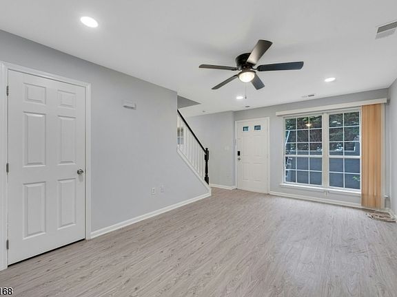 3rd image of 151 W Market St #1415