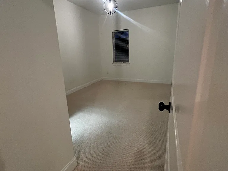 3129 Saint Elmo Ave #3129 — Photo 10