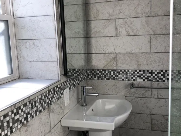 1518 9th Street image 15 of 23