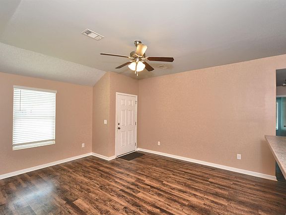 4th image of 251 Hidden Trace Ct