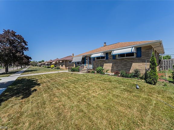 2nd image of 4759 Forest Edge Dr