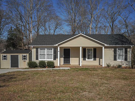 2nd image of 323 Pinonwood Dr