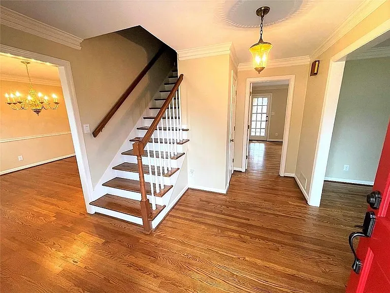 1150 Falstaff Dr — Photo 3