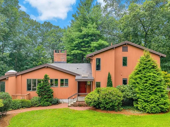 57 South St, Natick, MA 01760