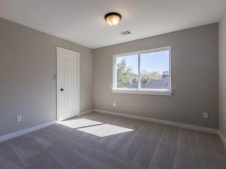 522 Jeremy Ct — Photo 33